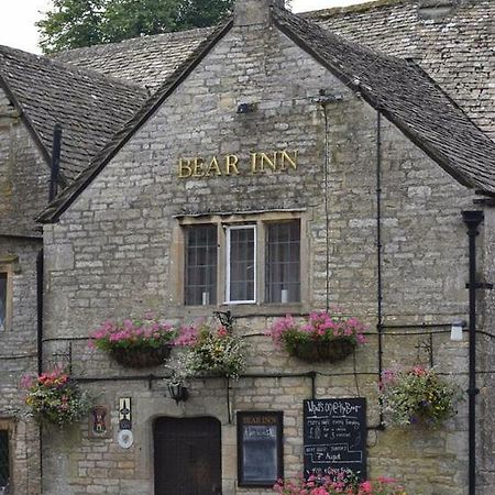 Bear Inn - Bisley Bisley  Dış mekan fotoğraf