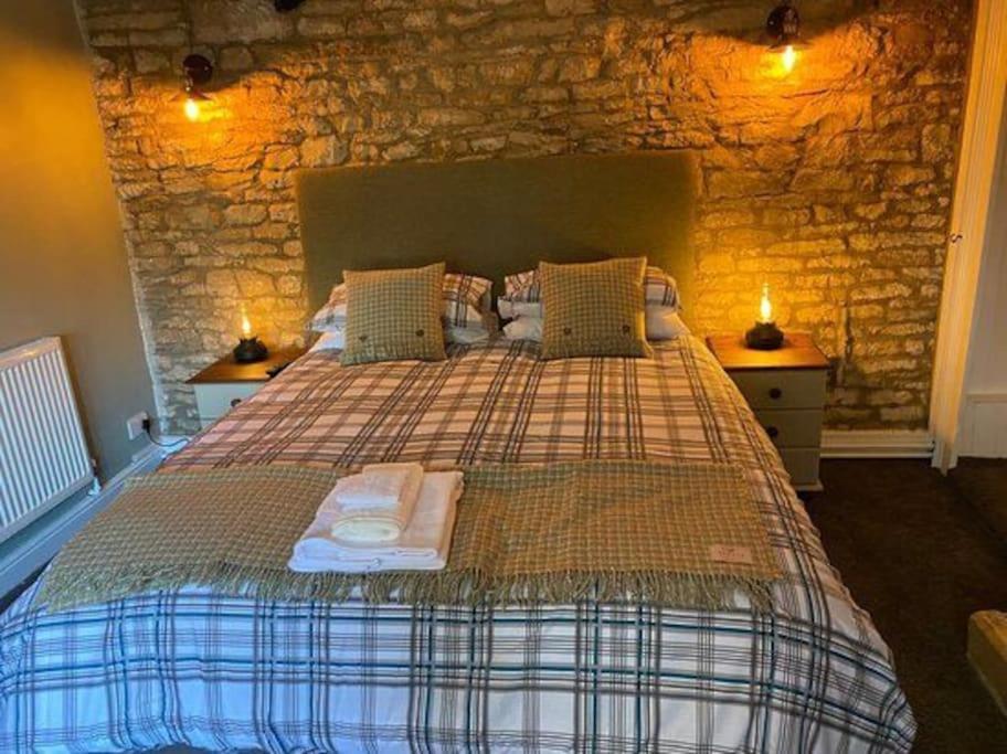 Bear Inn - Bisley Bisley  Dış mekan fotoğraf