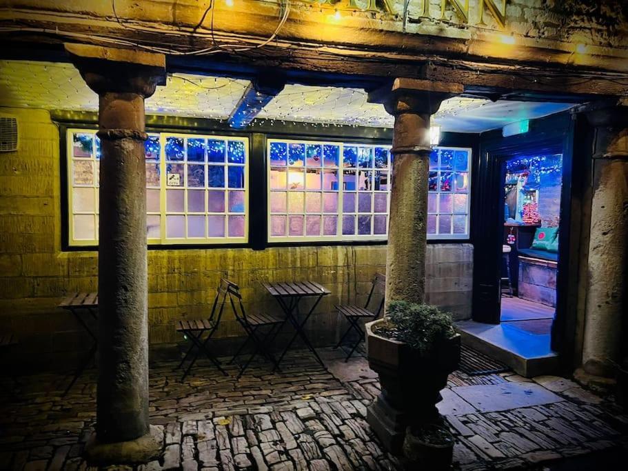 Bear Inn - Bisley Bisley  Dış mekan fotoğraf