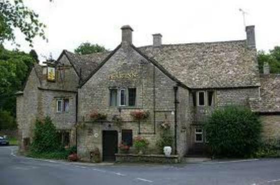 Bear Inn - Bisley Bisley  Dış mekan fotoğraf